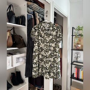 Floral Short-Sleeve Tiered Dress in Olive Green